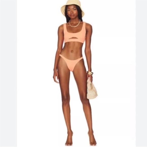 NWT Bond Eye Sasha Top & Scene Bikini Set One Size - Picture 1 of 12